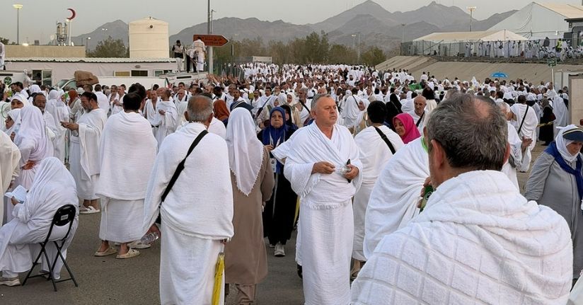Arafat’ta Türklerin olduğu bölgeden Cebel’i Rahme’ye geçişler kapatıldı