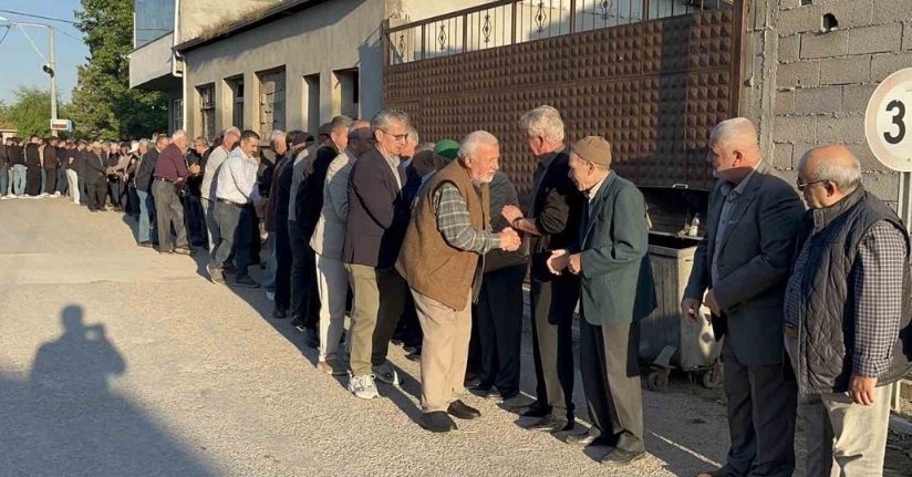 Bu kuyruğun sonu görülmedi