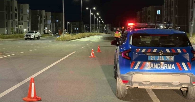 Diyarbakır’da halk otobüsü ile otomobil çarpıştı: 2 ölü, 5 yaralı