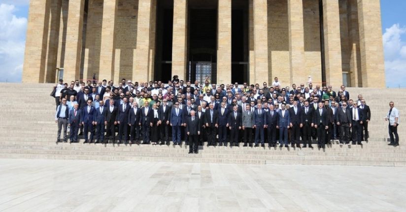 Aziz Yıldırım, Anıtkabir’i ziyaret etti