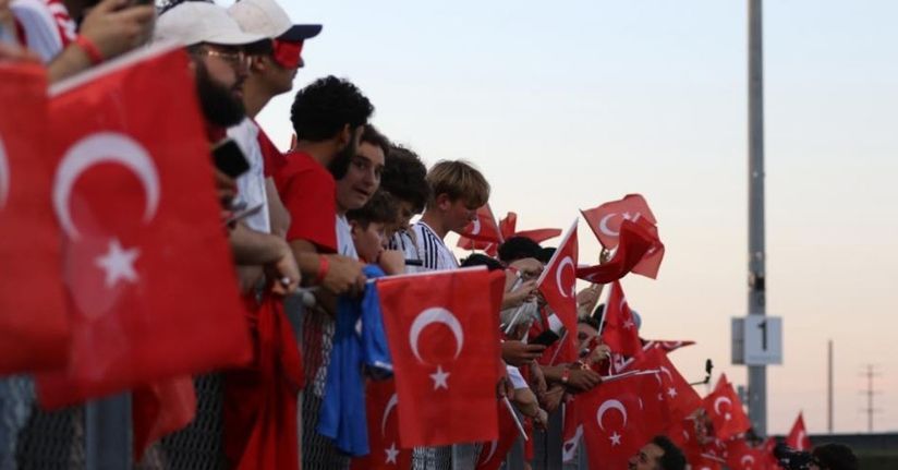 Millilere, Arizona’da yoğun ilgi