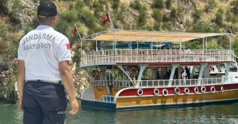 Gazeteciye saldırı olayında gözaltına alınan 25 zanlıdan 3’ü adliyeye sevk edildi
