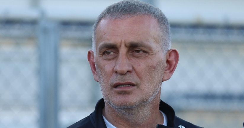 İstifa Edecek Mi ?