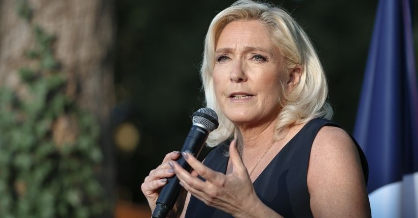 Le Pen cumhurbaşkanlığı adaylığını resmen açıkladı