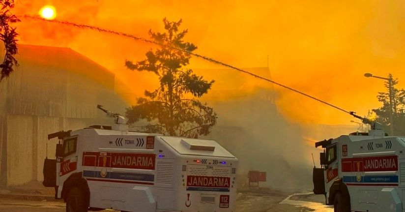 Namet tesisindeki yangına TOMA’larla müdahale edildi