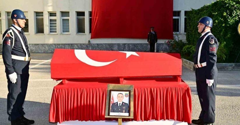 Şehit Uzman Çavuş Mehmet Demirbaş için Eskişehir’de tören düzenlendi