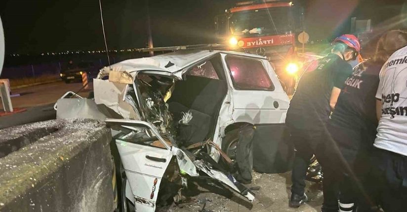 Otomobil beton bariyerlere çarptı: 1 ölü