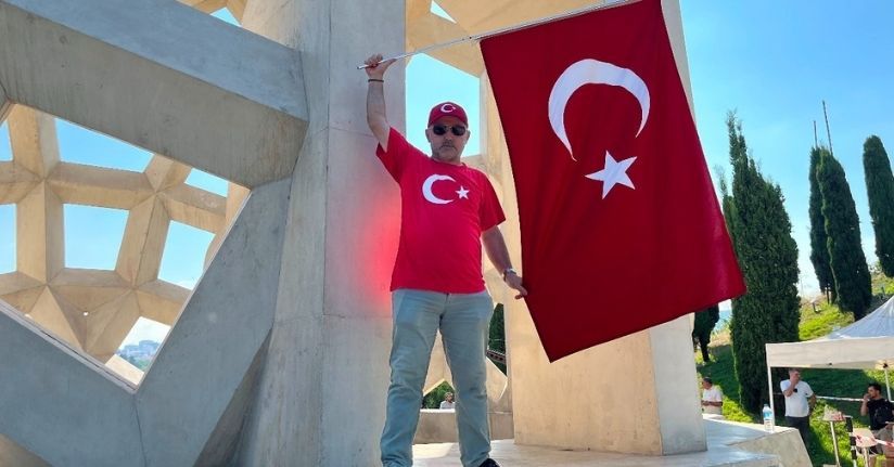15 Temmuz’un 10’uncu yılında Şehitler Makamı’na ziyaretçi akını