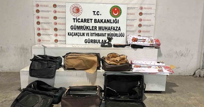 Gürbulak’ta oyuncak gitarın içinden uyuşturucu çıktı, tırda morfin ele geçirildi