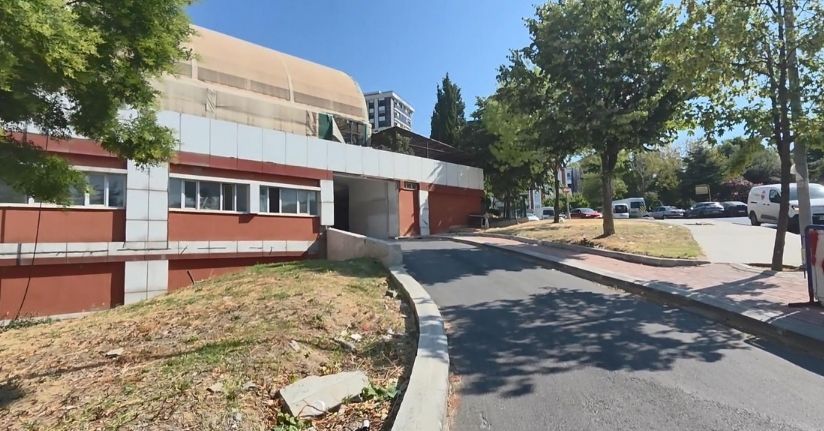 Bayrampaşa'da pazar yerinde erkek cesedi bulundu