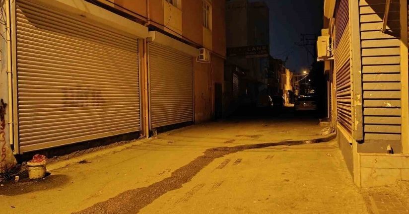 Sokak ortasında silahlı saldırıya uğrayan genç kadın hayatını kaybetti