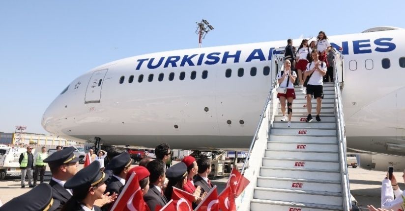 Filenin Sultanları’na THY’den coşkulu karşılama