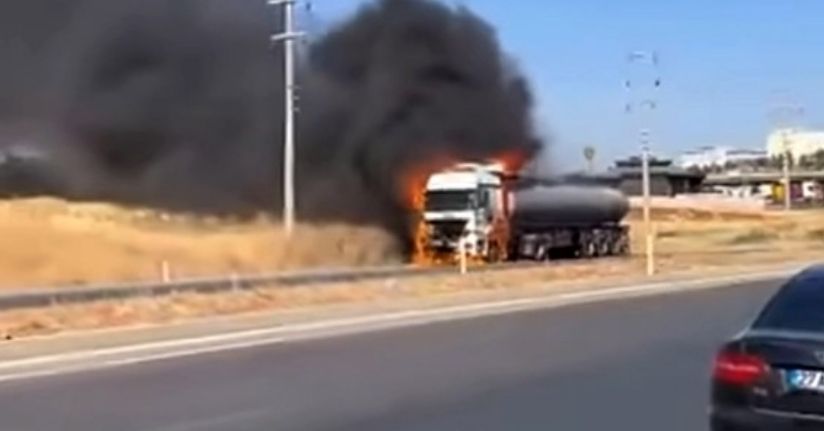 Gaziantep’te seyir halindeki tanker alev alev yandı