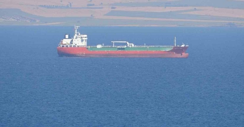 Çanakkale Boğazı’ndan geçen tankerde baca yangını