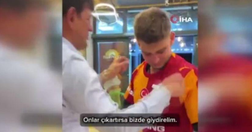 Havalimanında forması çıkarılmıştı, Salah yazılı Galatasaray formasıyla gönlü alındı