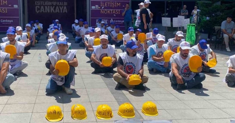 Alacaklarının ödenmediğini iddiasıyla bir araya gelen Doruk Madencilik çalışanları, Çankaya Belediyesi önünde eylem yaptı