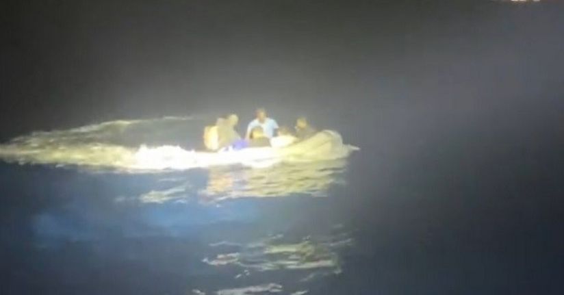 Bodrum’da lastik botta 6 düzensiz göçmen yakalandı