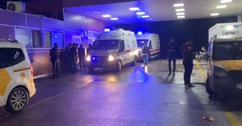 Boş arazide boğazından bıçaklanmış halde bulundu, hastanede öldü