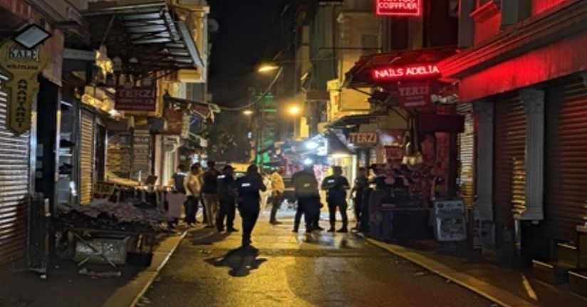 Fatih’te komşu iki esnaf arasında silahlı kavga: 1 ölü, 1 yaralı