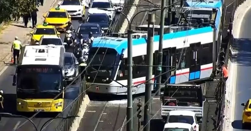 Kabataş-Bağcılar seferini yapan tramvay Fındıklı istasyonunda raydan çıktı