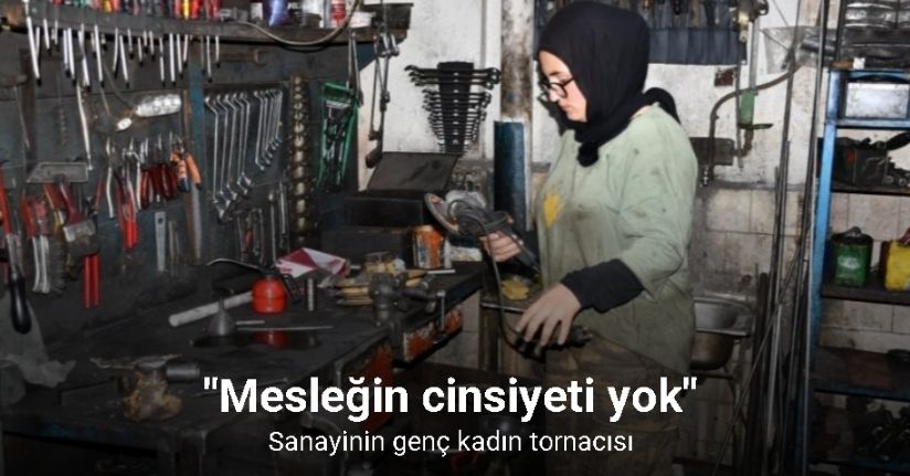Sanayinin genç kadın tornacısı