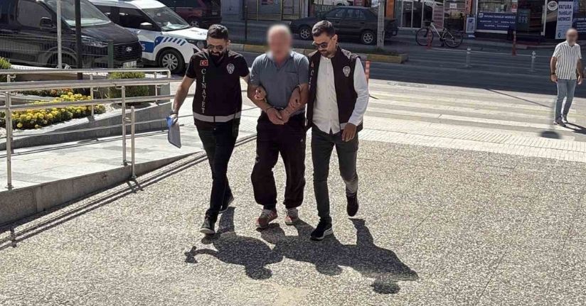 Tartıştığı kişiyi bıçaklayarak öldüren zanlı adliyeye sevk edildi