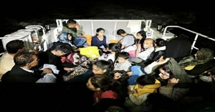 Çanakkale'de 15'i çocuk 32 kaçak göçmen yakalandı