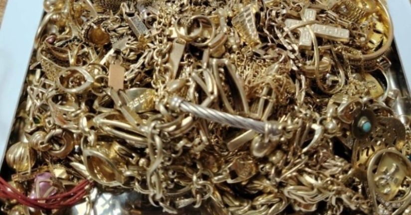Türkiye’ye sokulmak istenen 708 gram kaçak altın komşuya takıldı