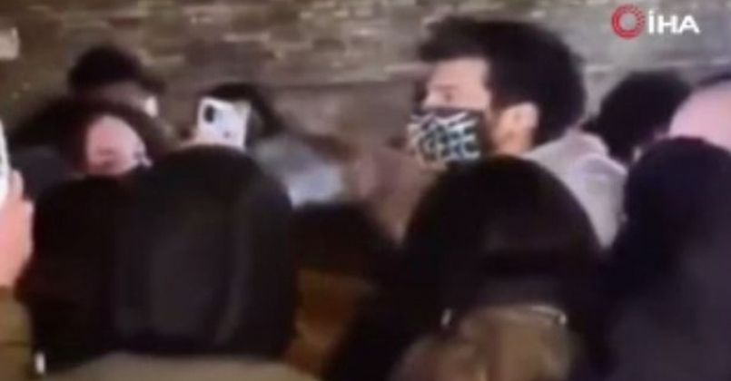 Oyuncu Can Yaman'a İtalya'da 400 euro'luk sosyal mesafe cezası