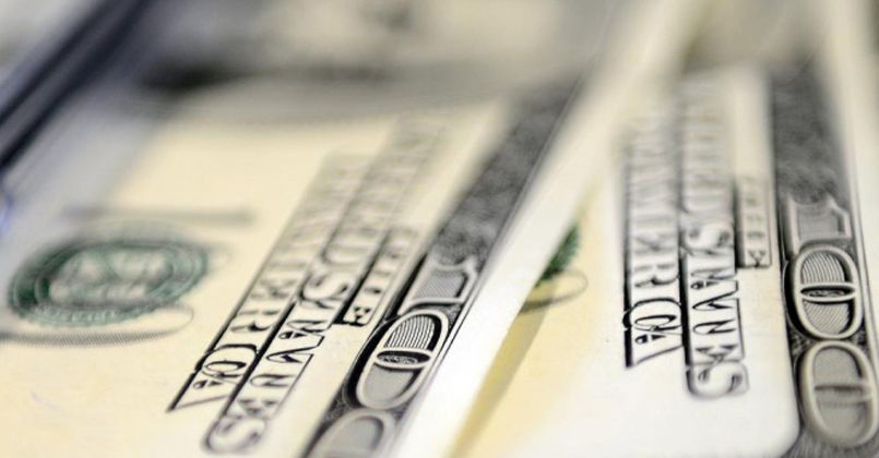 Dolar ve eurodaki düşüş haftanın son işlem gününde de sürüyor