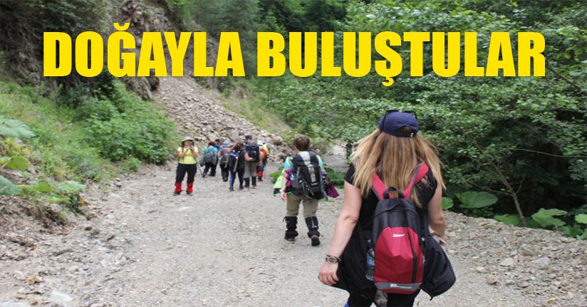 Bolu’da doğa tutkunlarından 18 kilometrelik yürüyüş