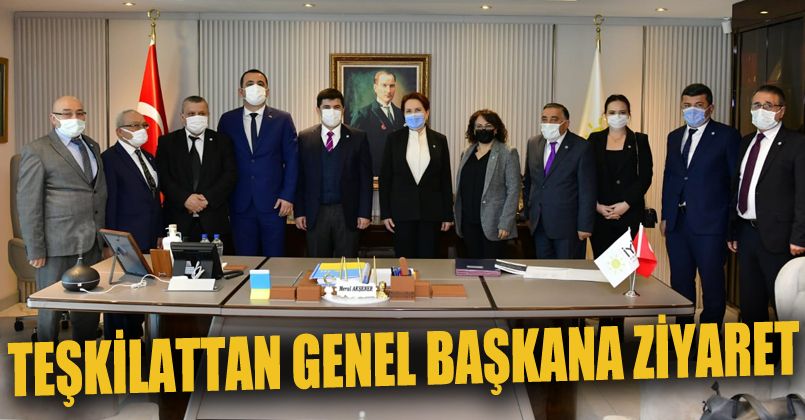 İyi Parti Düzce Teşkilatı Meral Akşener’i ziyaret etti