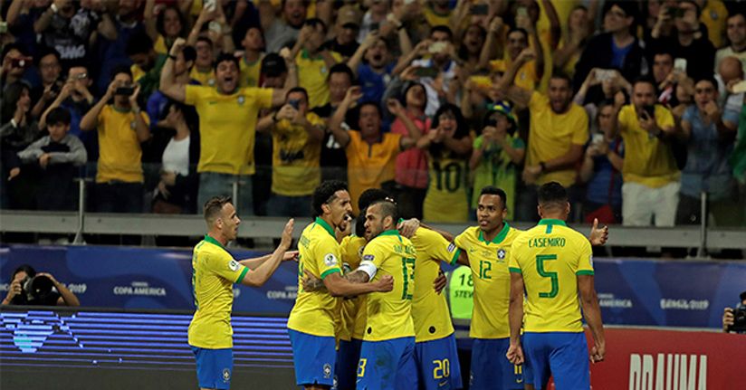 Brezilya, Arjantin'i devirdi final biletini kaptı