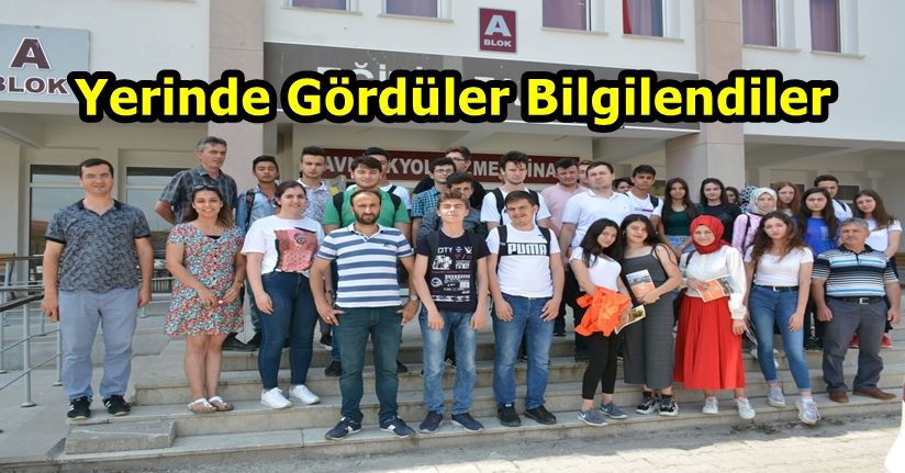 Öğrenciler Düzce Üniversitesi'nde