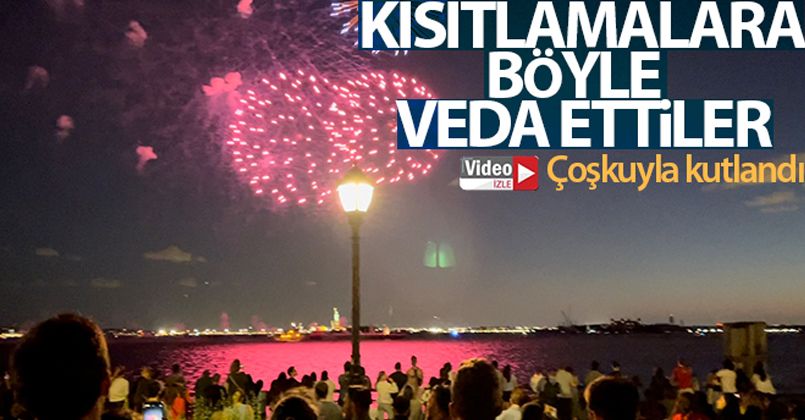 New York'ta korona virüs kısıtlamalarının kaldırılışını coşkuyla kutladı