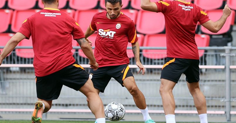 Galatasaray, PSV maçı hazırlıklarını tamamladı