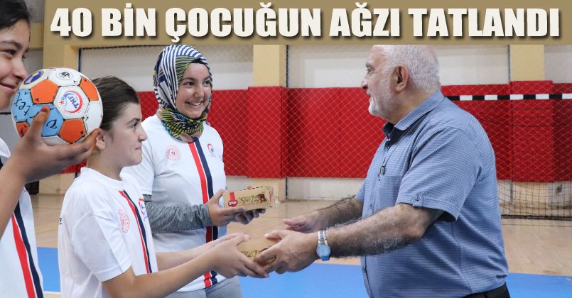 Belediyeden Çocuklara Çikolata Jesti