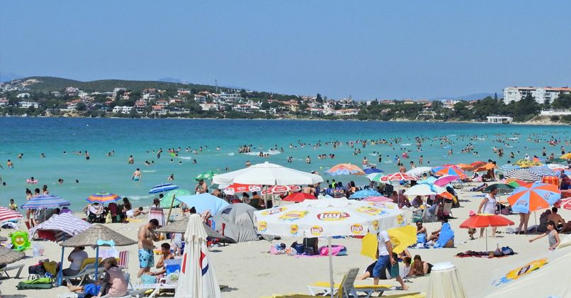 Çeşmeli turizmciler sezondan memnun
