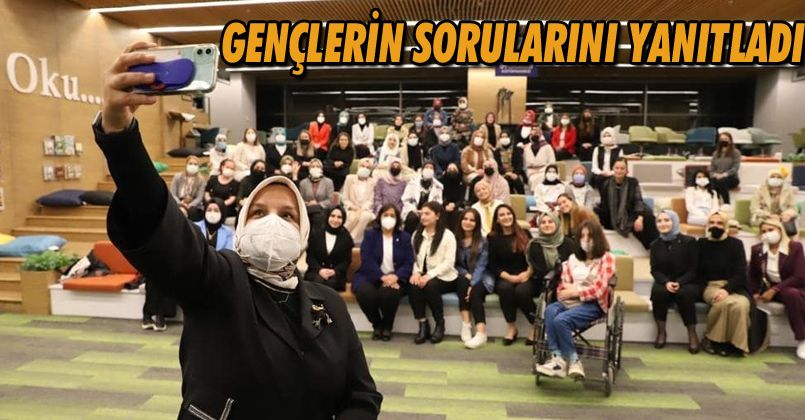 Ayşe Keşir Gençlerin Sorularını Yanıtladı