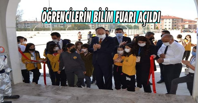 Öğrencilerin Bilim Fuarı Açıldı