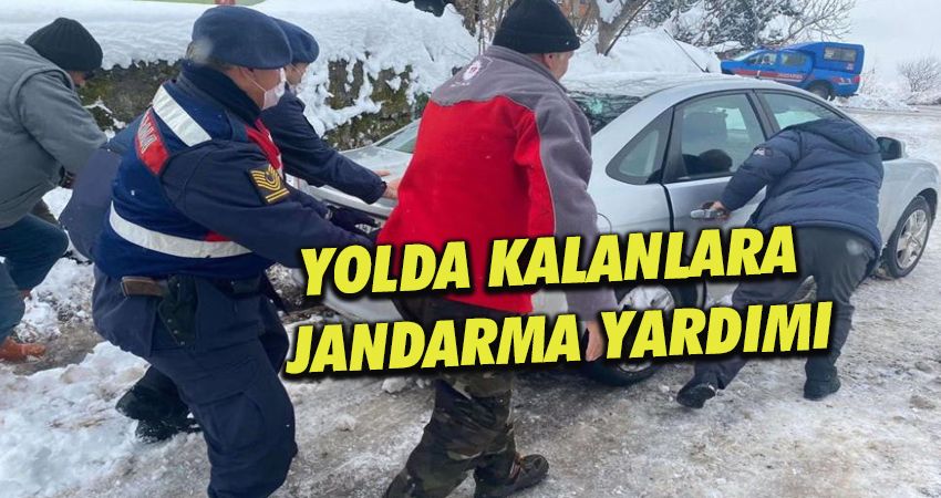 Yolda kalanları jandarma kurtarıyor